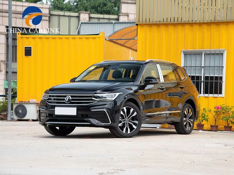 Громадський Volkswagen Tiguan L